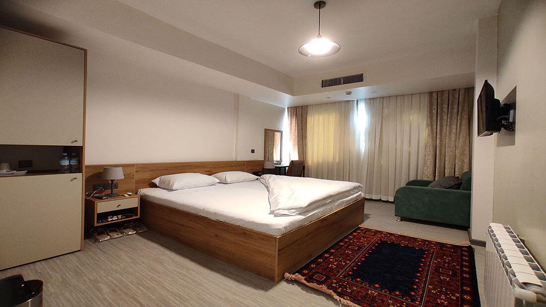 Shahryar Novin Hotel