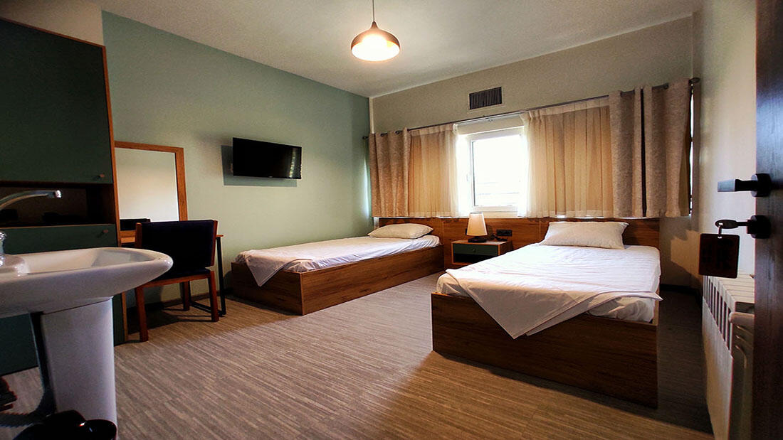 Shahryar Novin Hotel