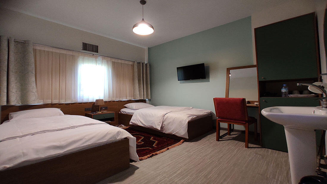 Shahryar Novin Hotel