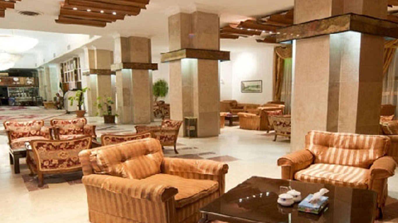 Esteghlal Hotel