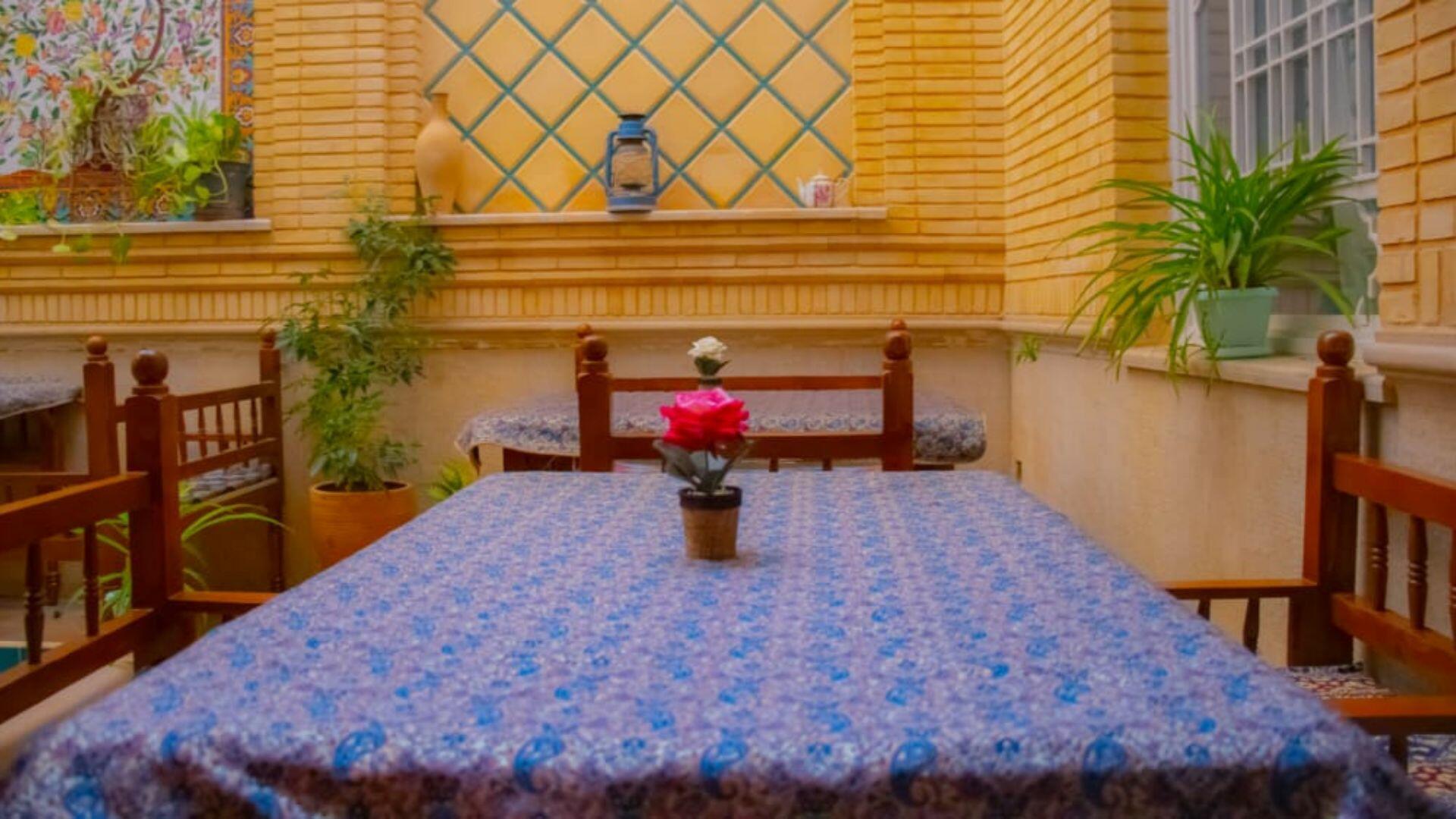 هتل گل افرا رستوران 2
