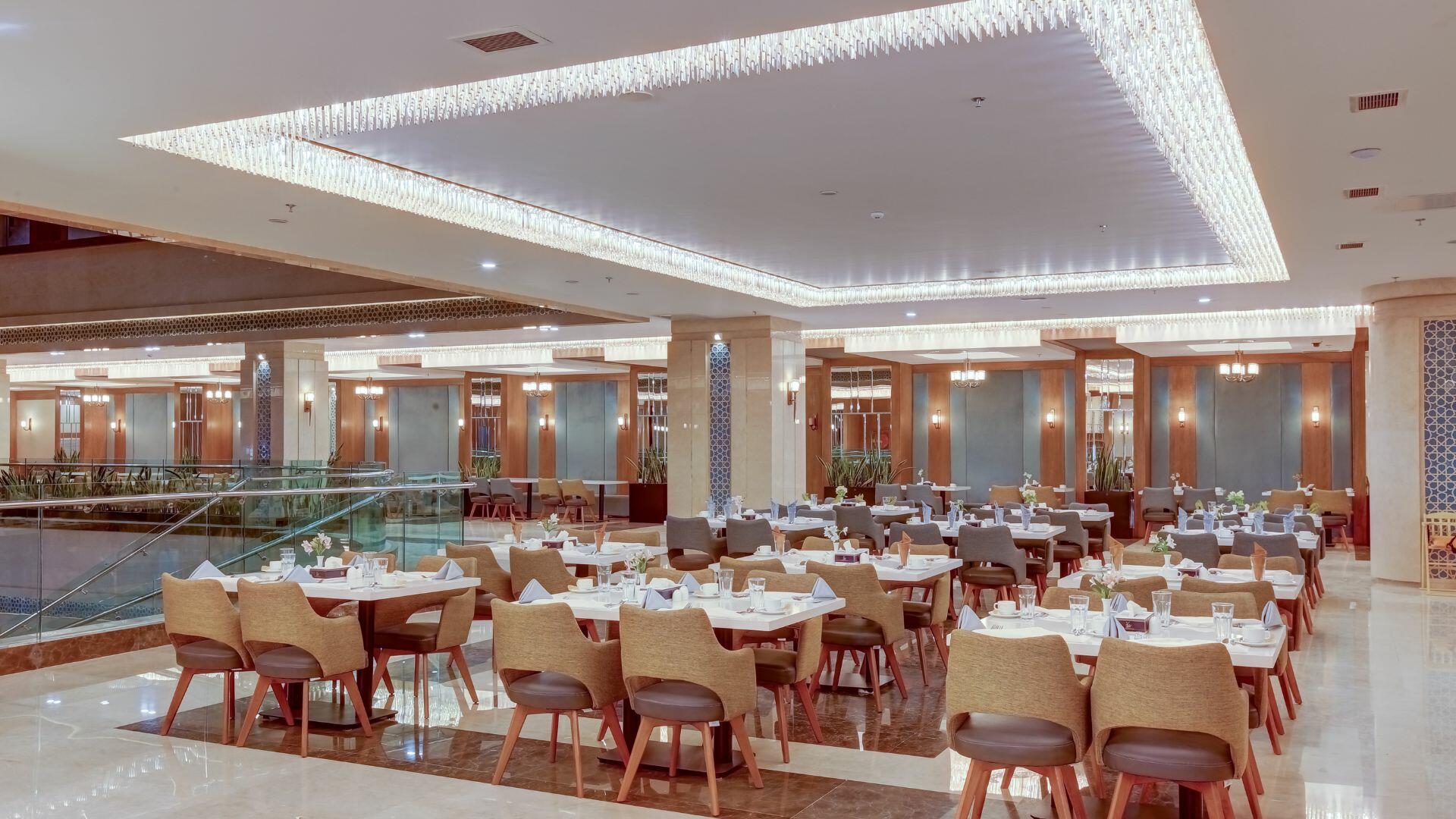 Khursheed-e-Hashtom Rauf Kowsar Hotel