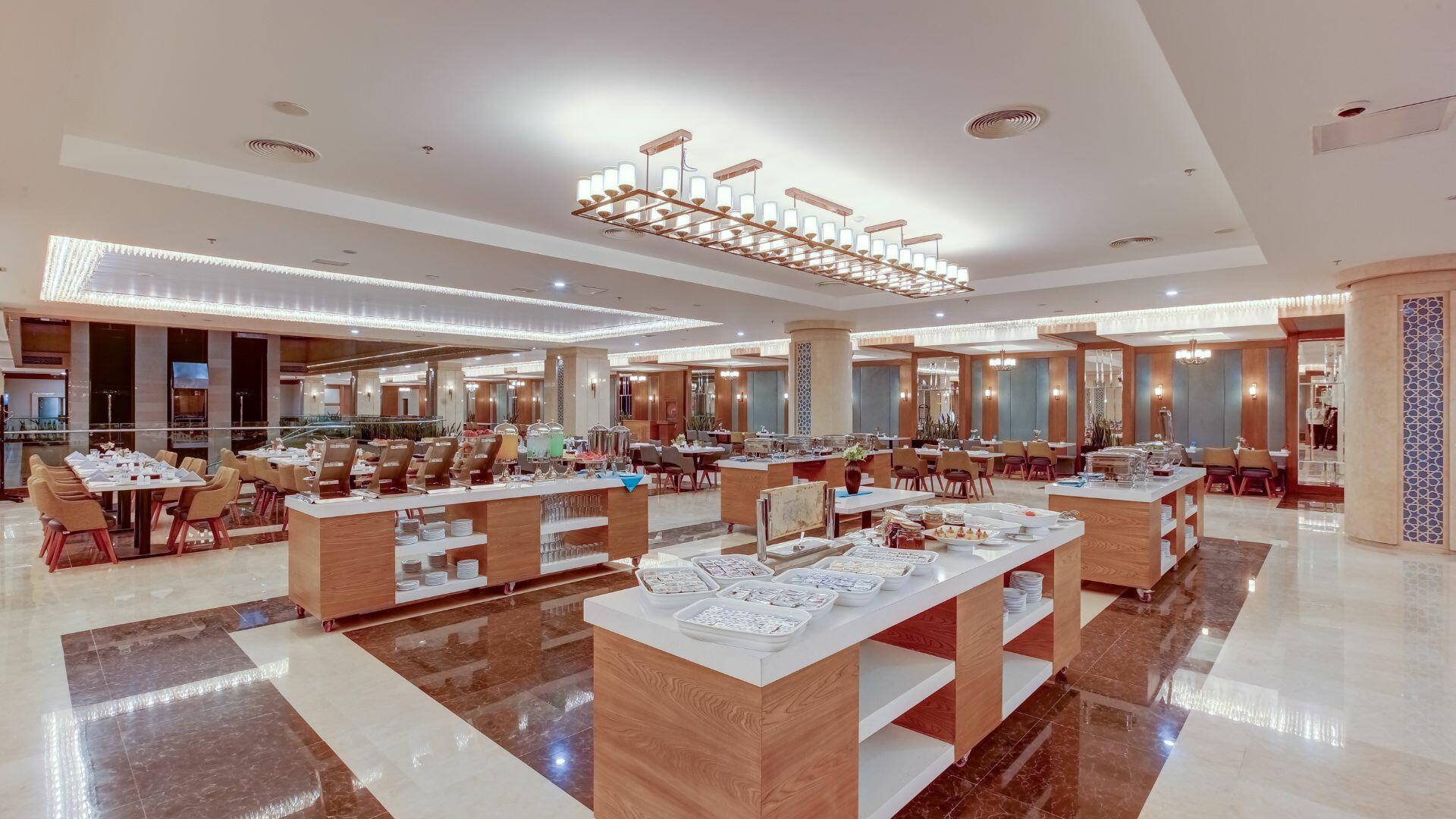 Khursheed-e-Hashtom Rauf Kowsar Hotel