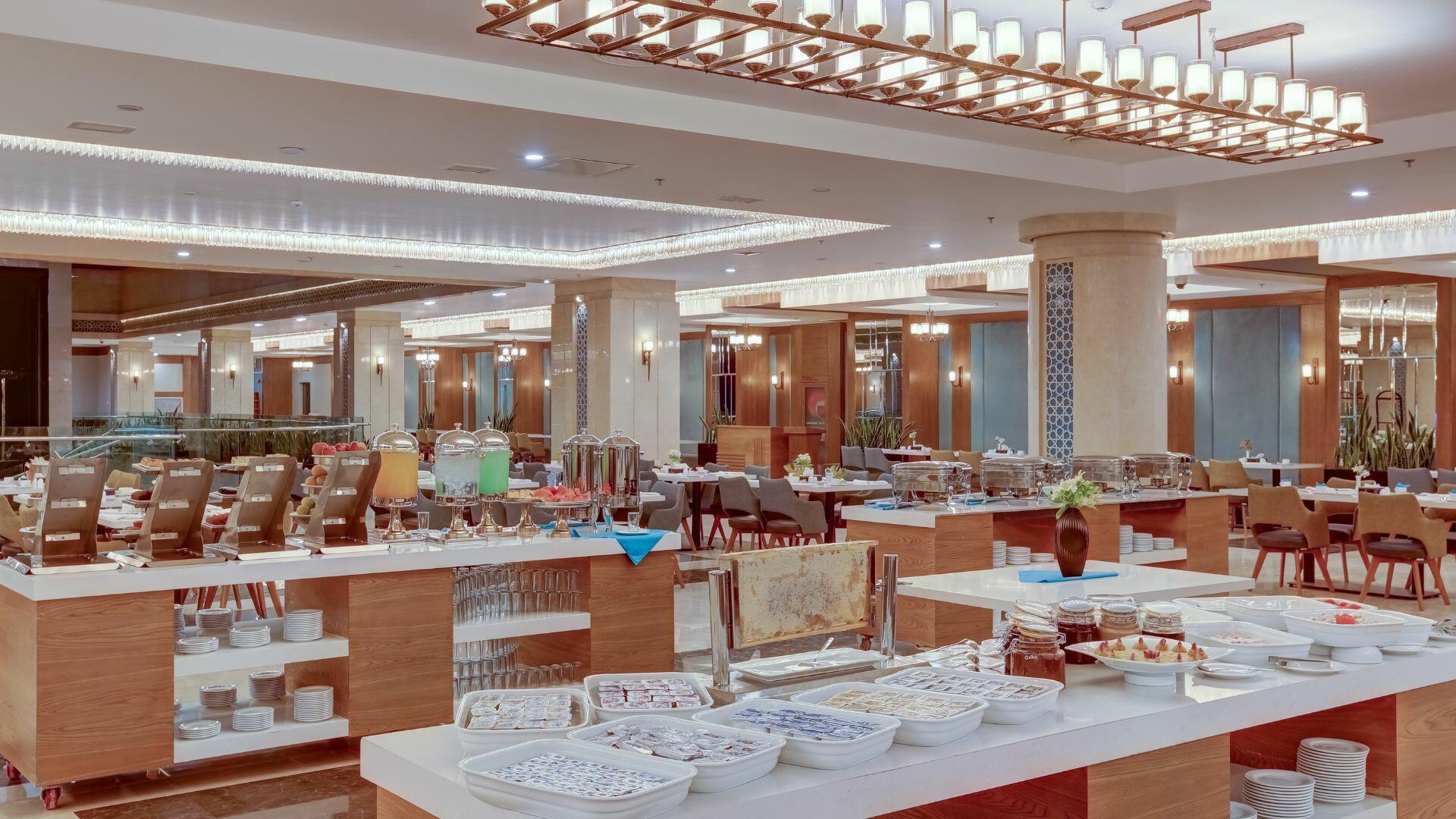 Khursheed-e-Hashtom Rauf Kowsar Hotel