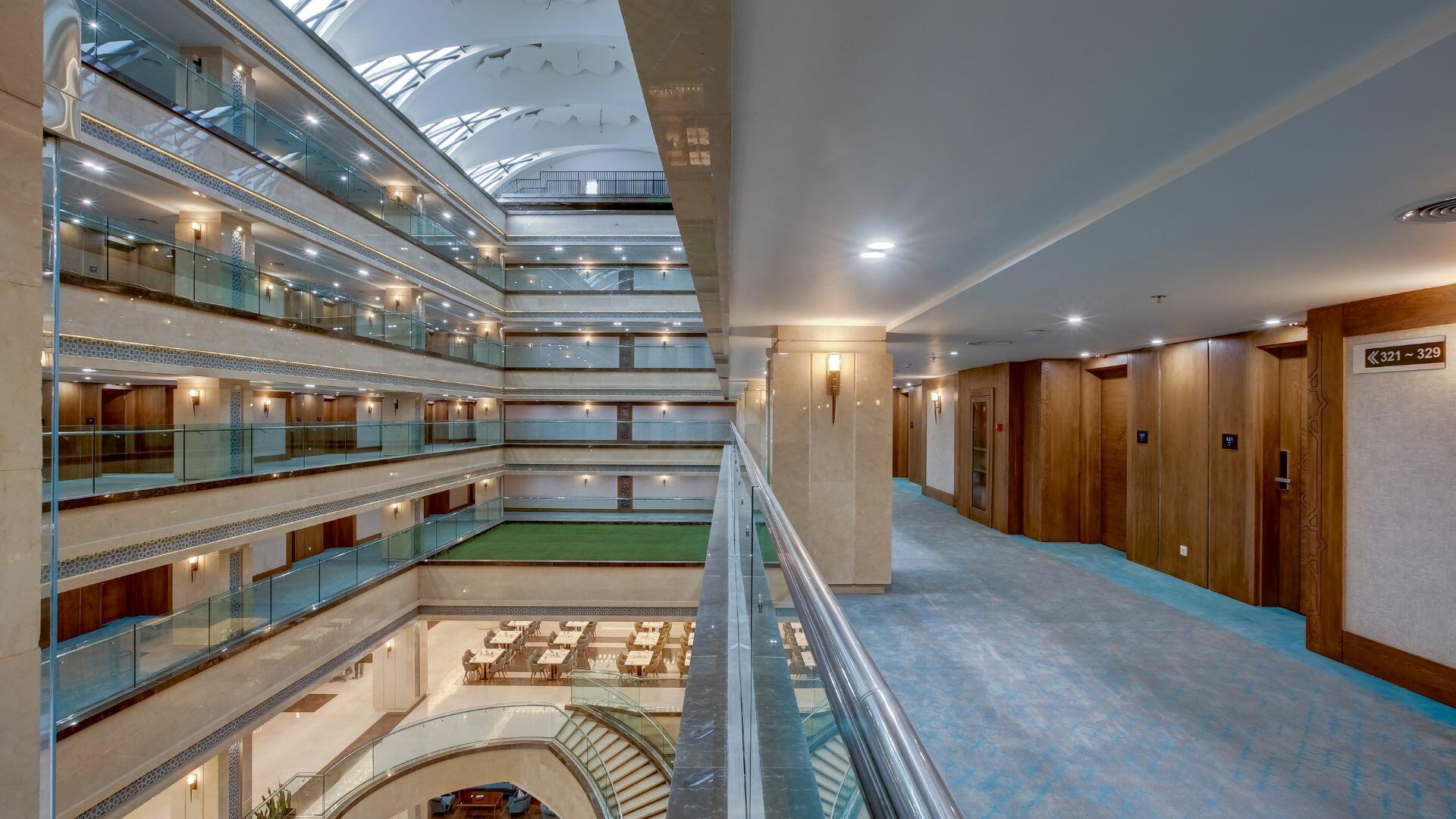 Khursheed-e-Hashtom Rauf Kowsar Hotel