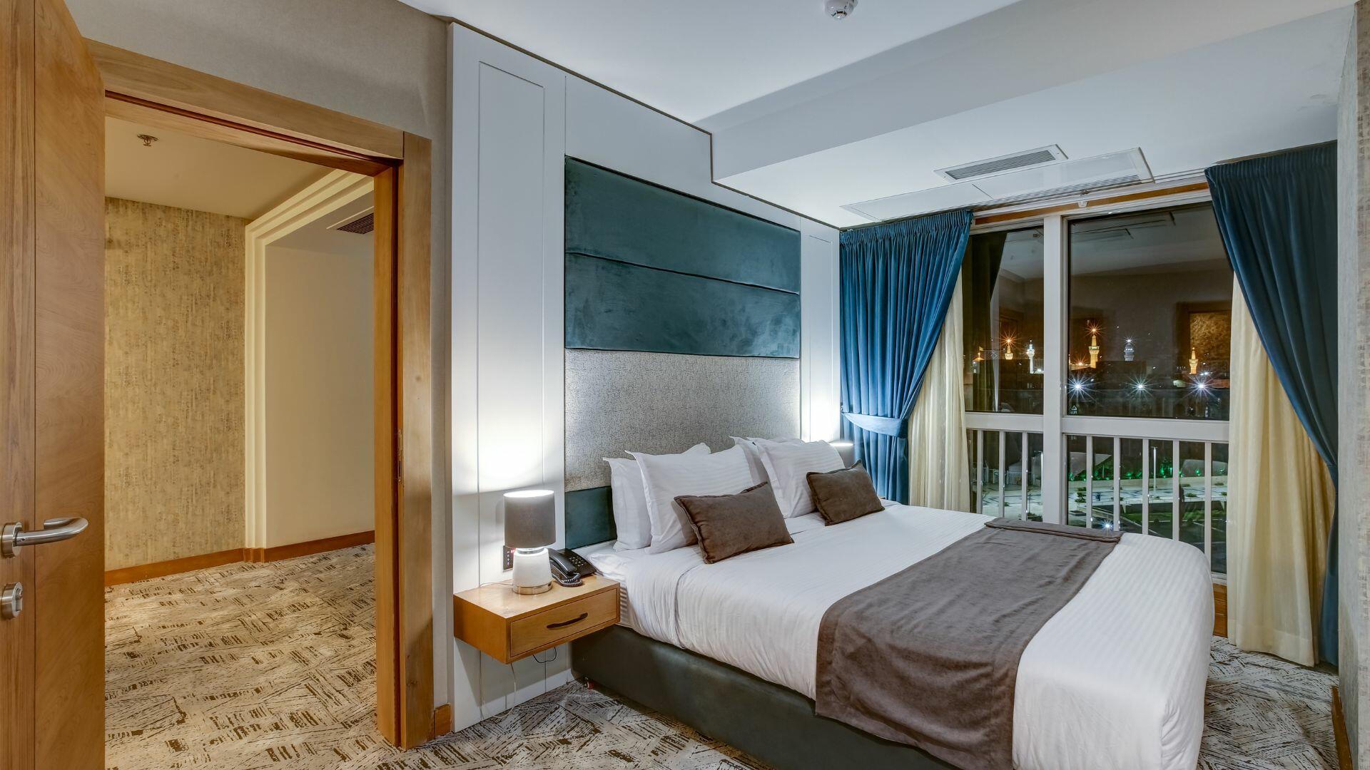 Khursheed-e-Hashtom Rauf Kowsar Hotel