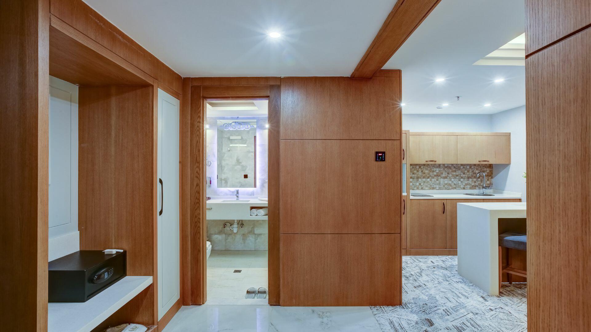 Khursheed-e-Hashtom Rauf Kowsar Hotel