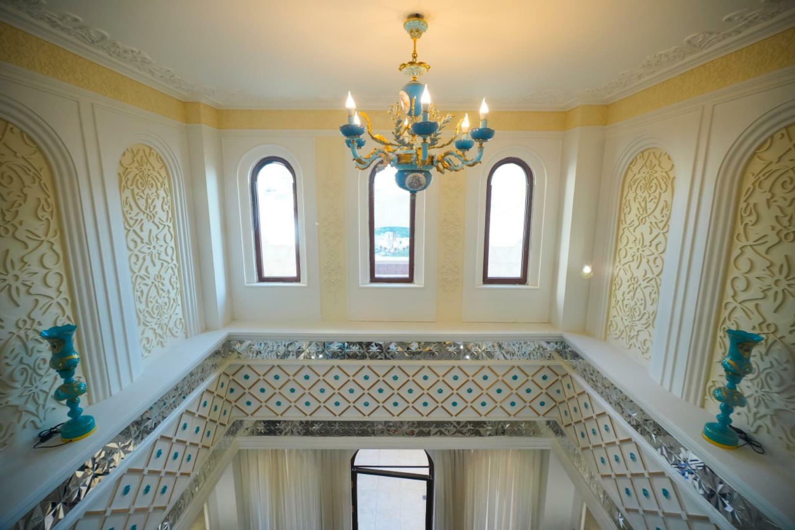 Khursheed-e-Hashtom Rauf Kowsar Hotel