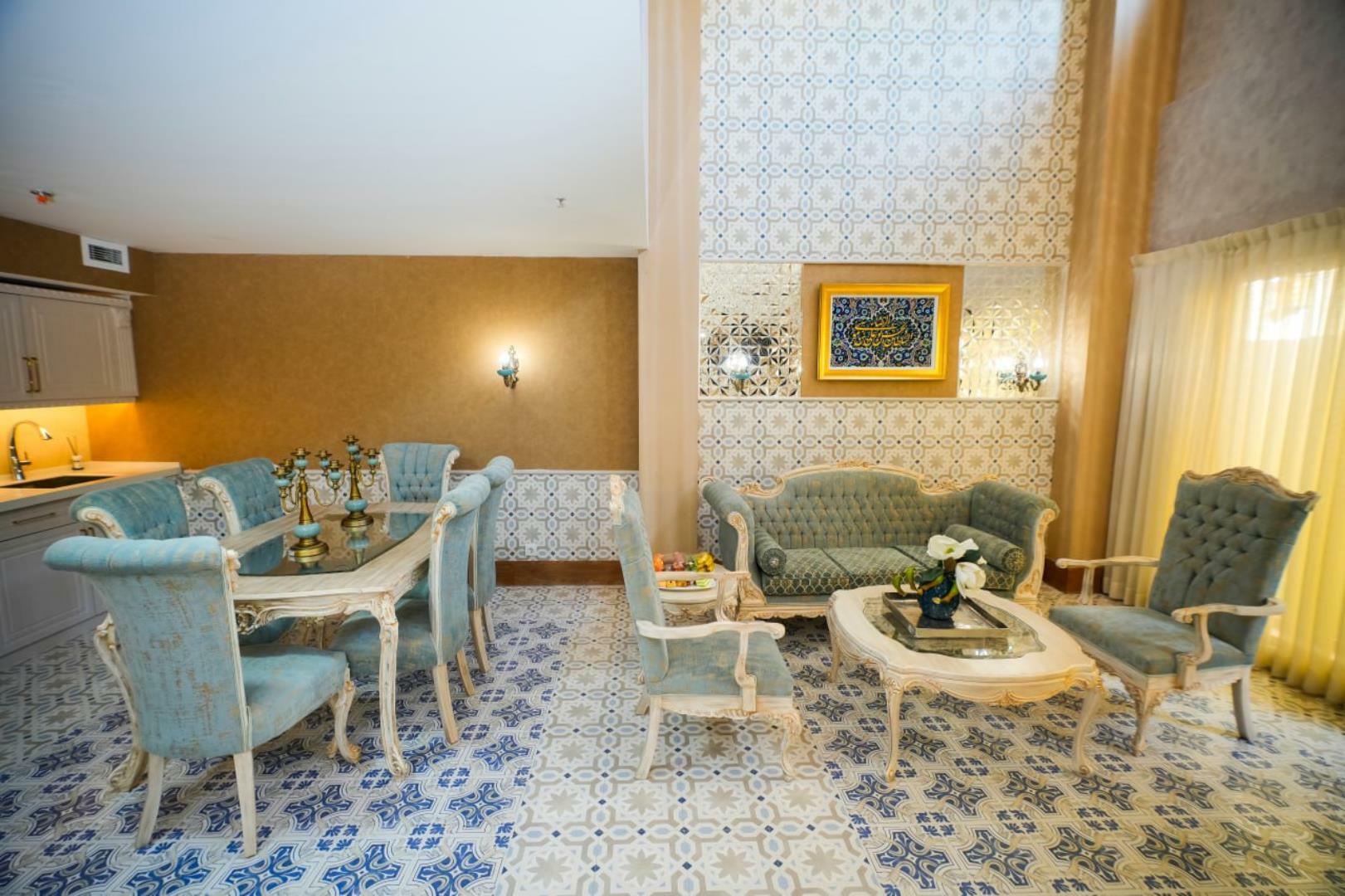 Khursheed-e-Hashtom Rauf Kowsar Hotel