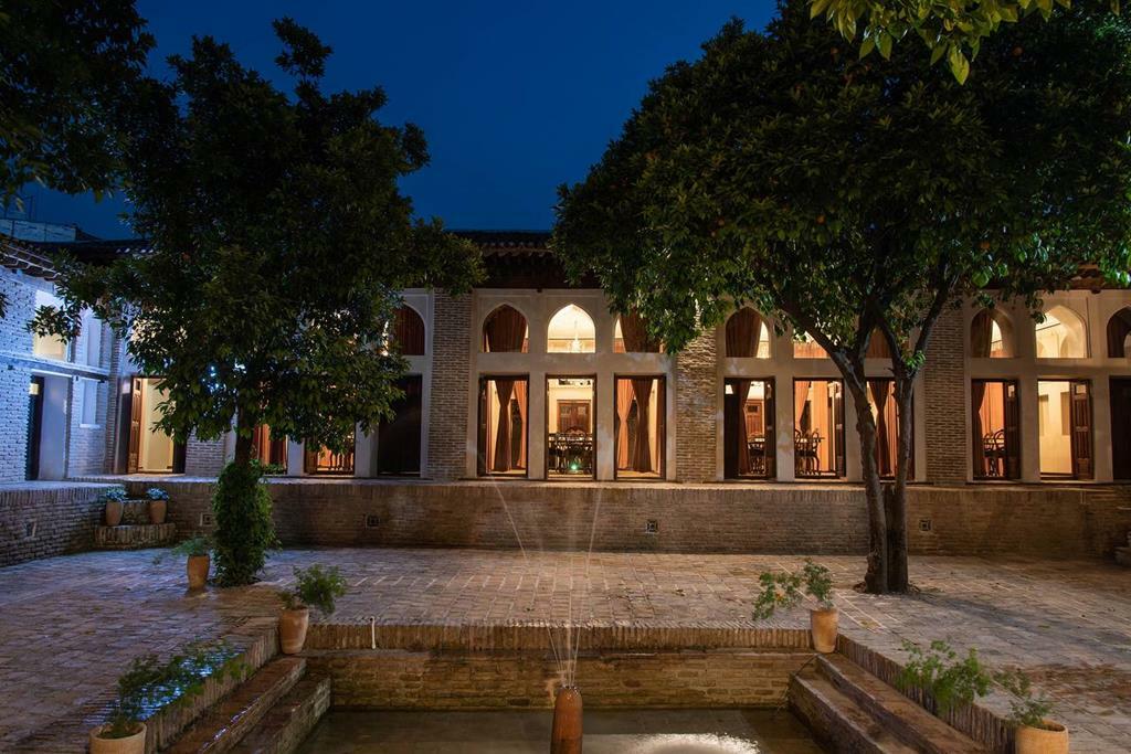 Haft Paykar Boutique Hotel