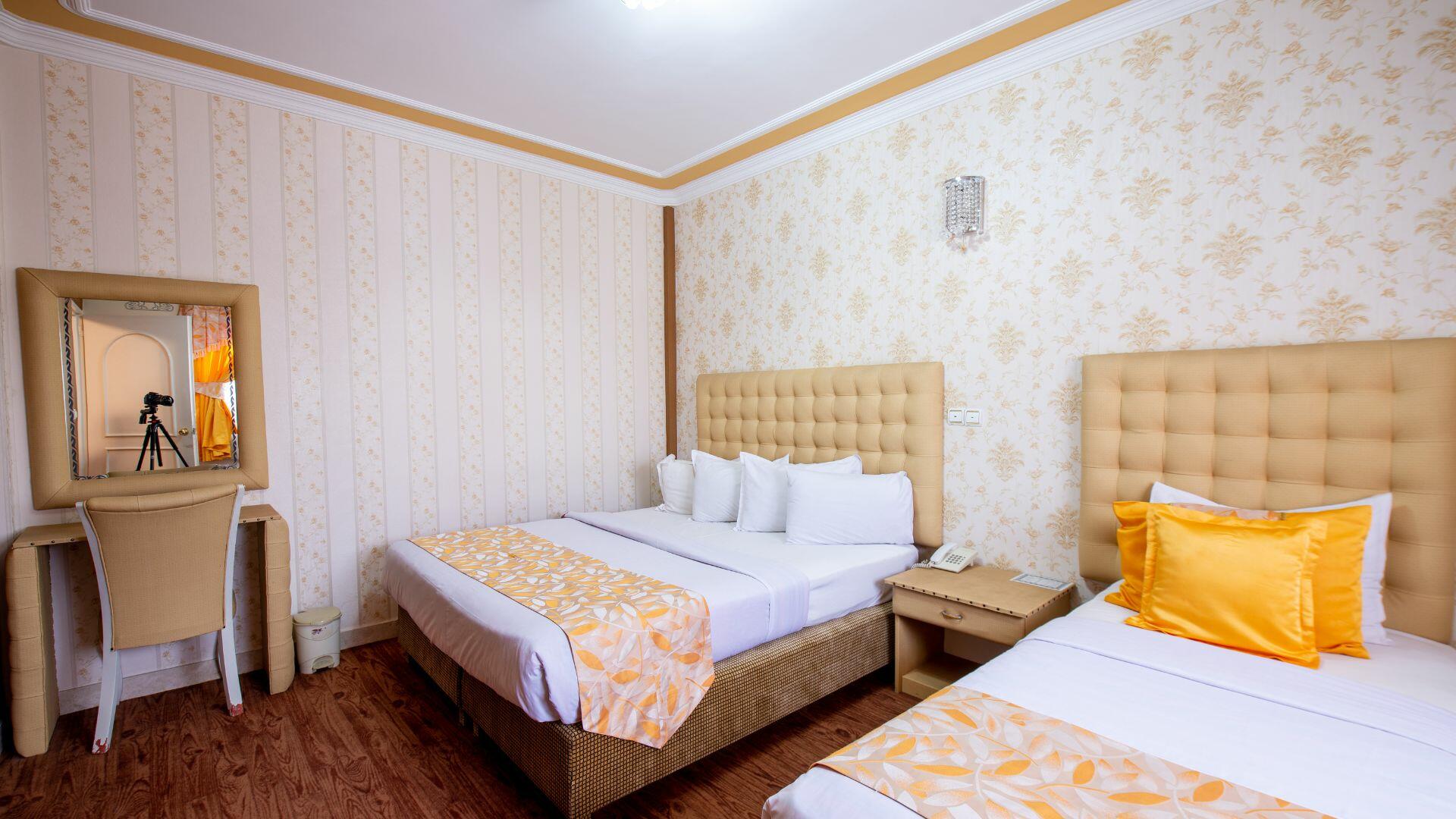 Parseh Hotel Shiraz, Shiraz — photo 8