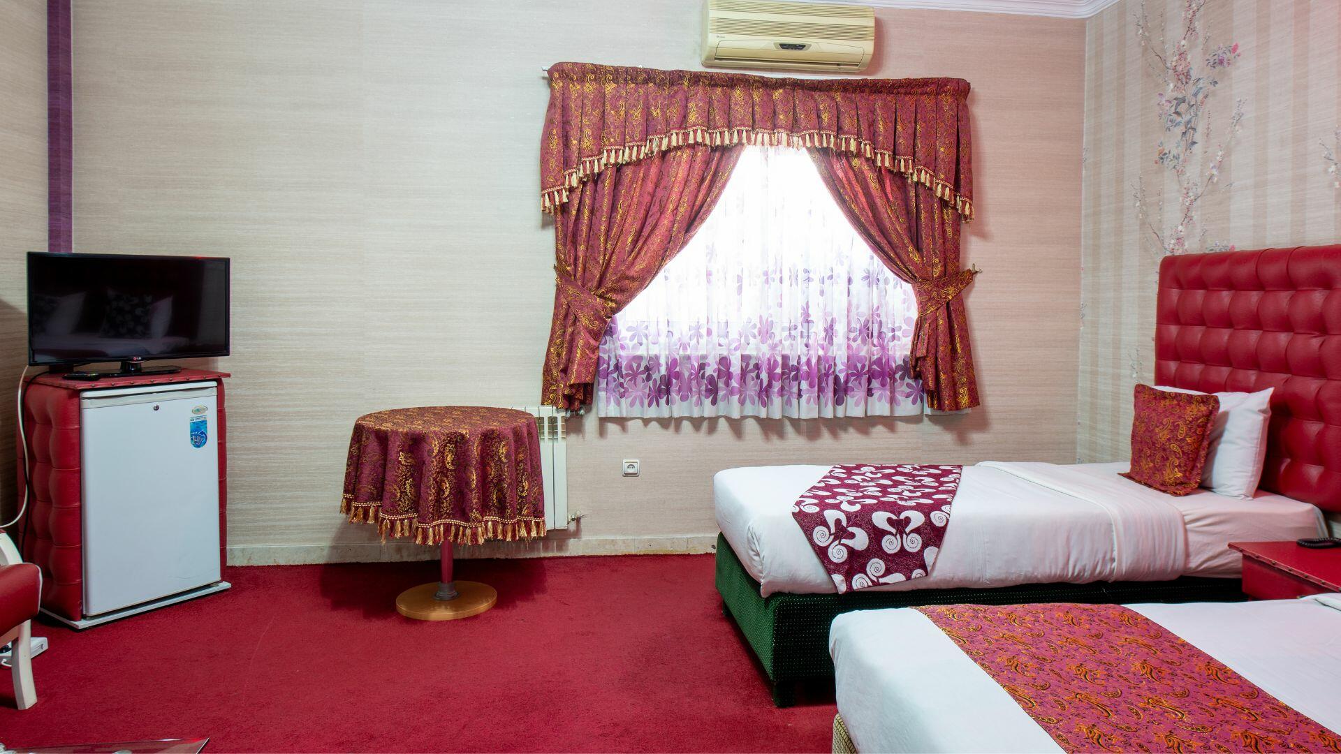 هتل پارسه شیراز اتاق سه تخته 6