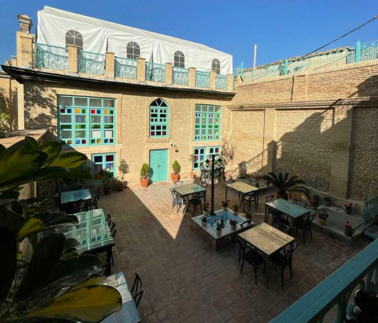 Shah Parion, Shiraz