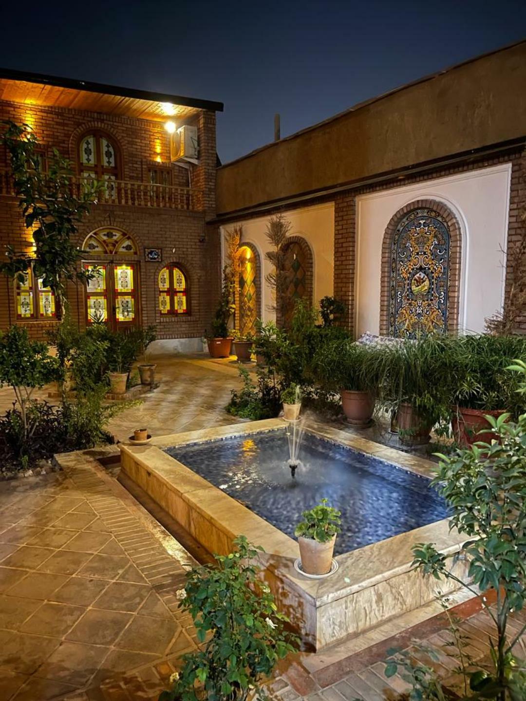 Takht-e Jamshid, Tehran