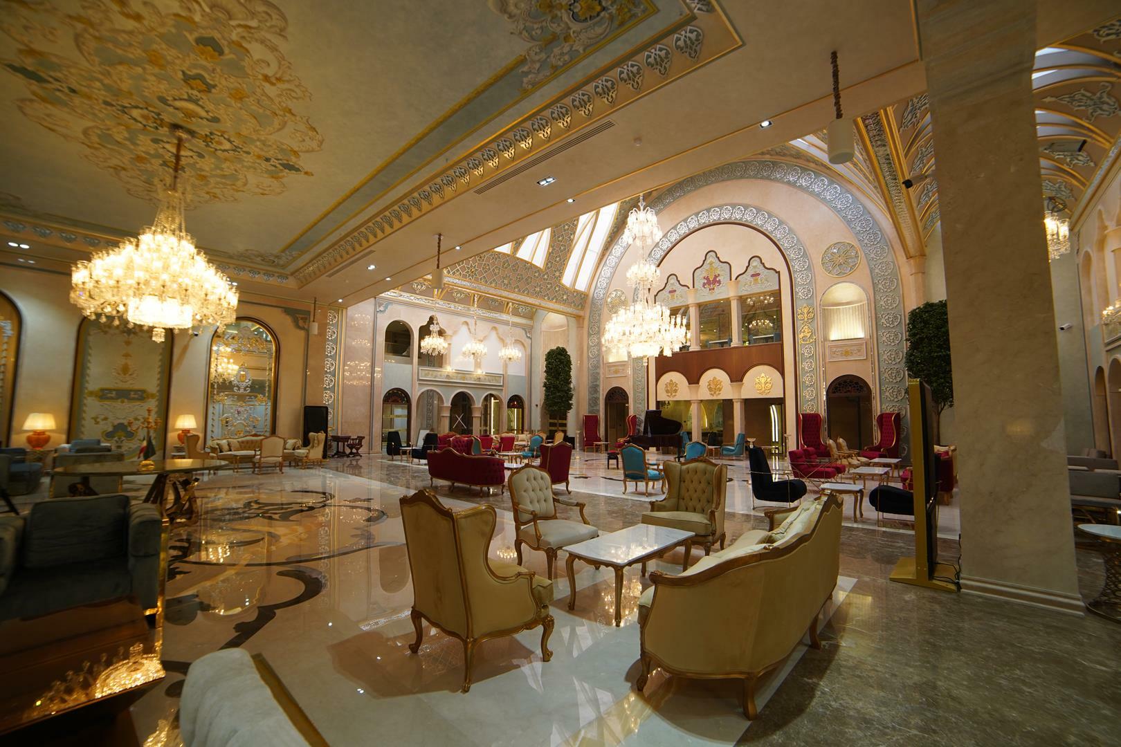 Majalel Chaharbagh, Isfahan