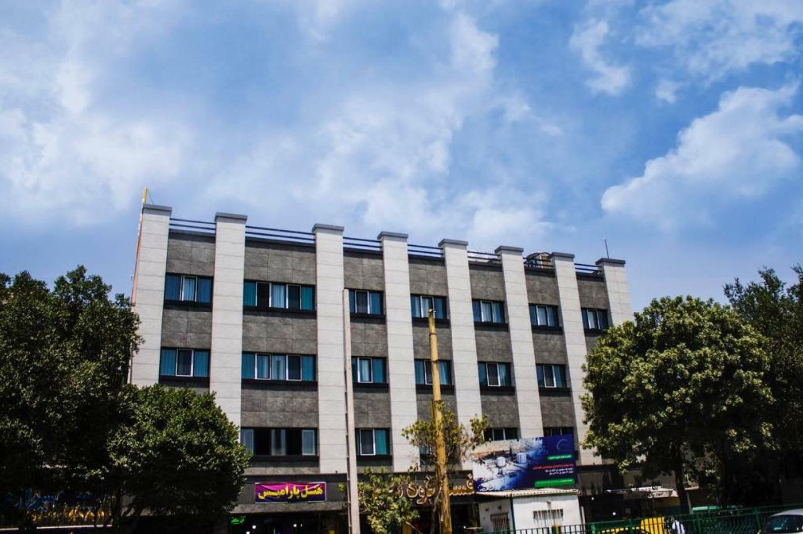 Paramis, Tehran
