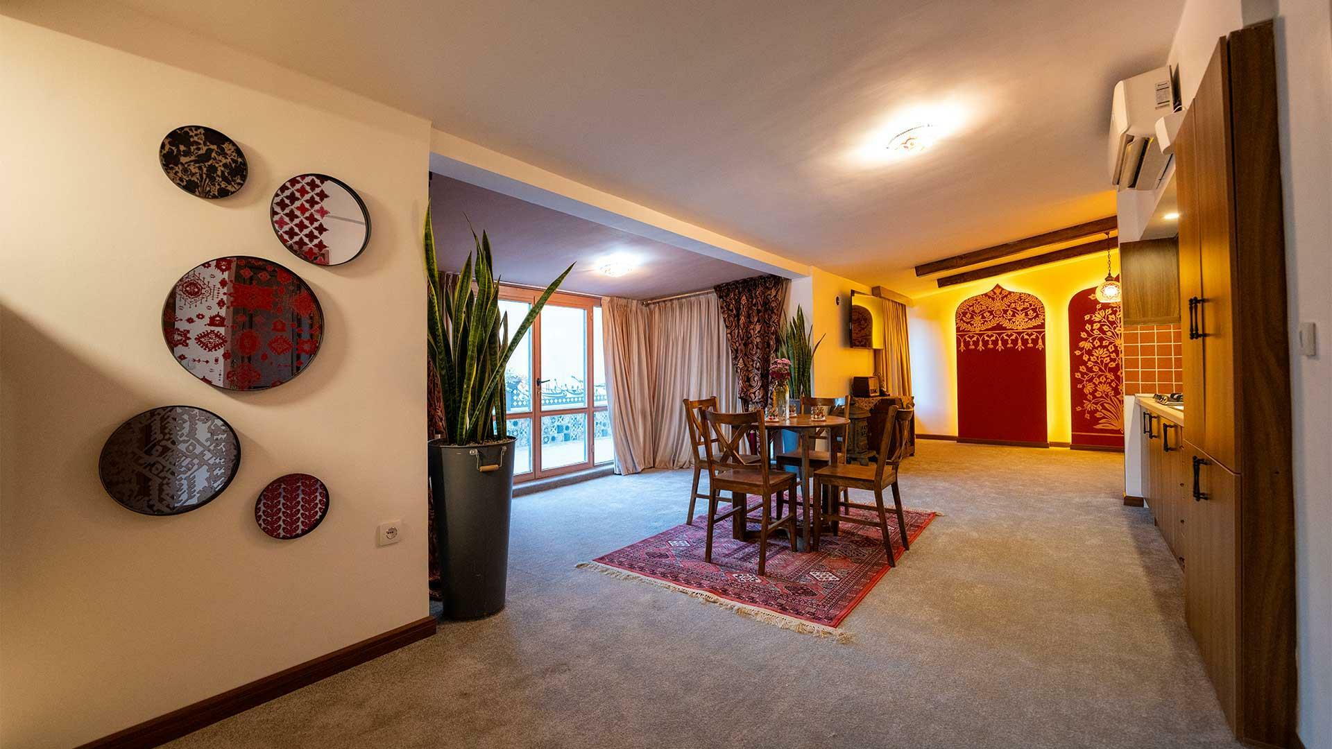 Eighty-Five House, Tehran