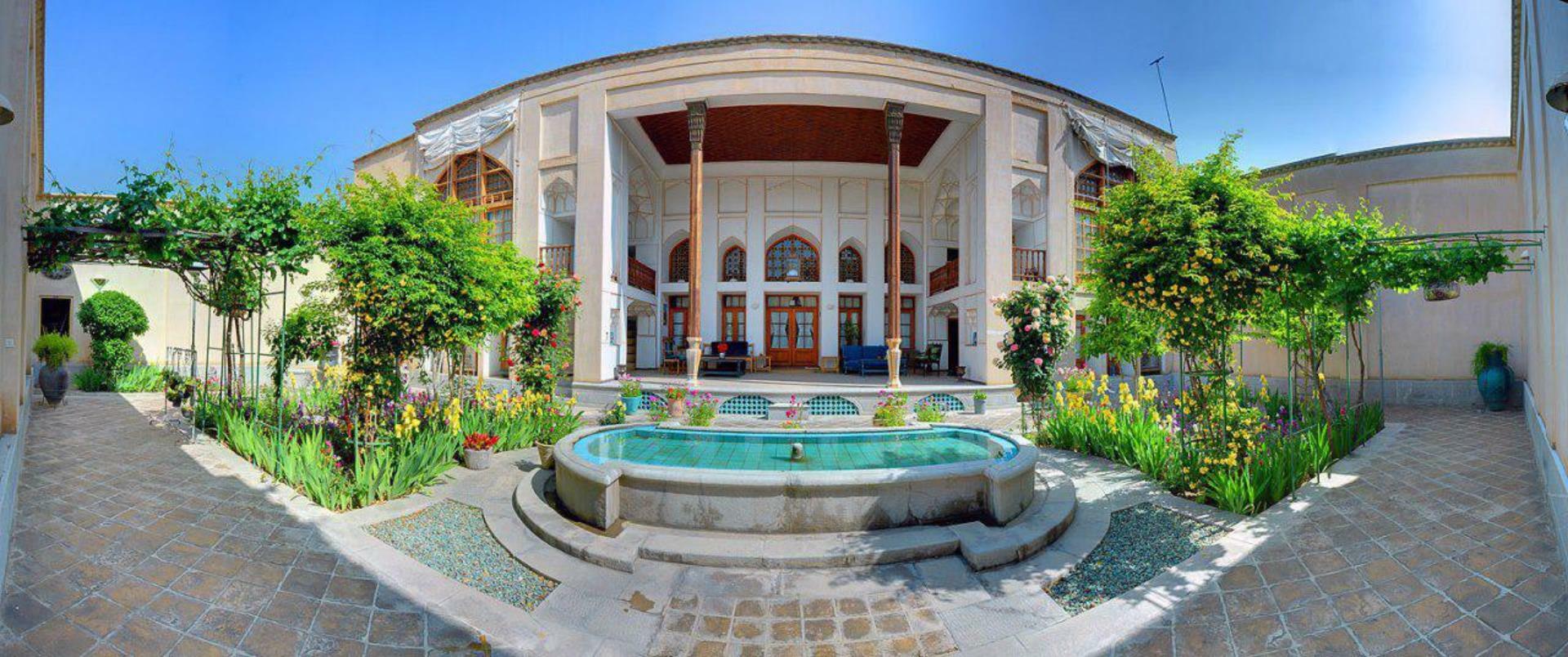 Santi Bakhardi Hotel Isfahan, Isfahan — photo 1
