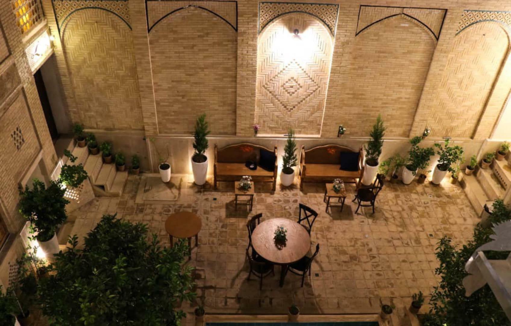Ravi, Shiraz