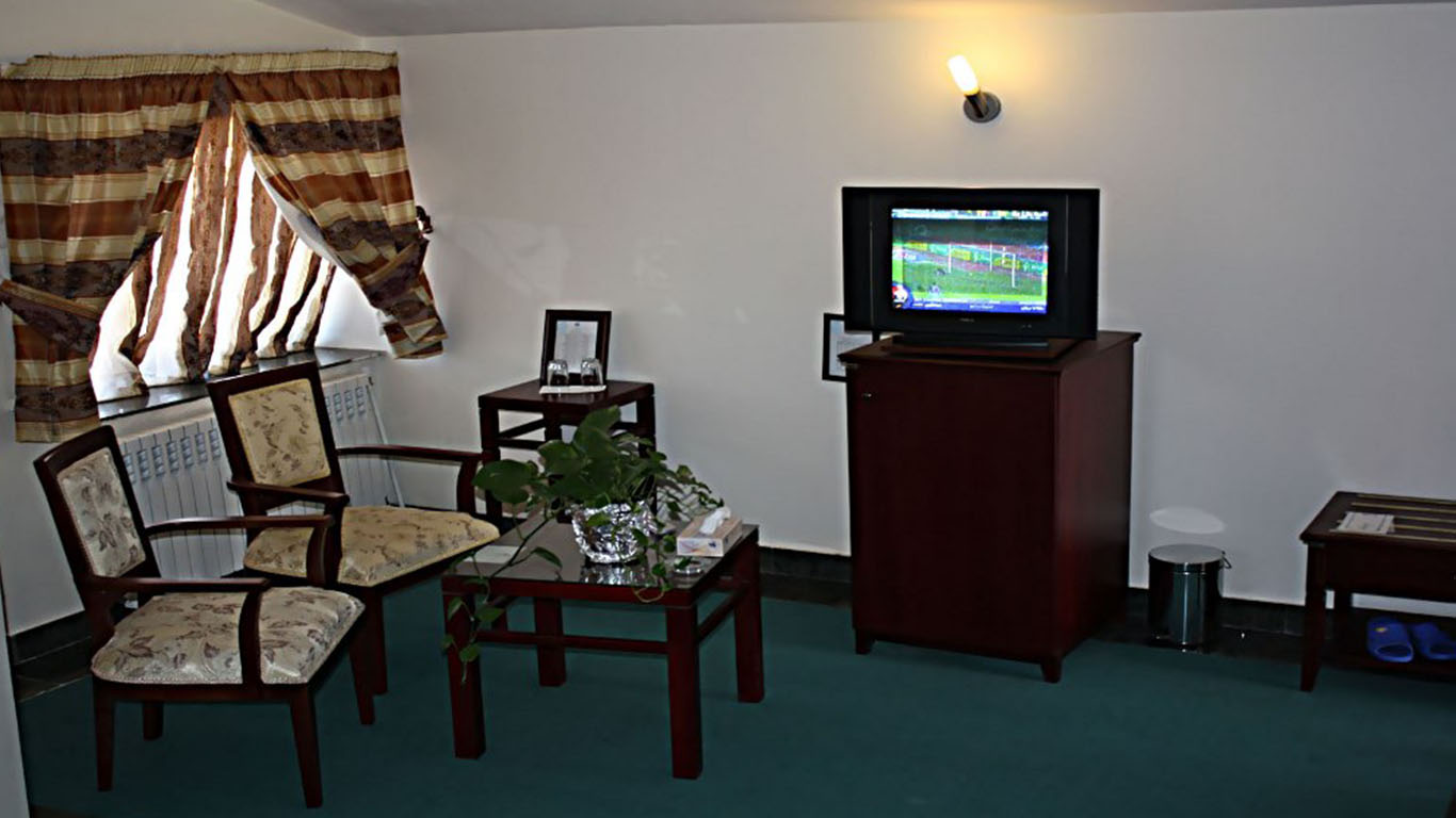 Yasouj Tourist Hotel