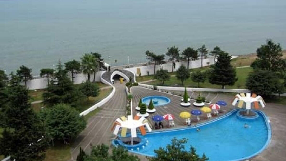 Parsian Khazar Hotel