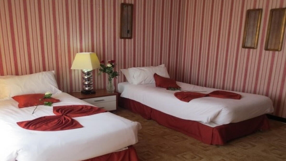 Parsian Khazar Hotel