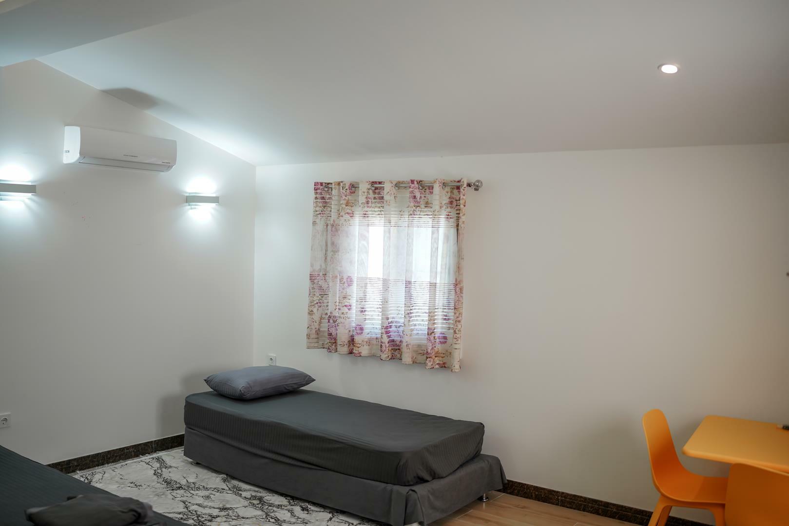 Parsian Khazar Hotel