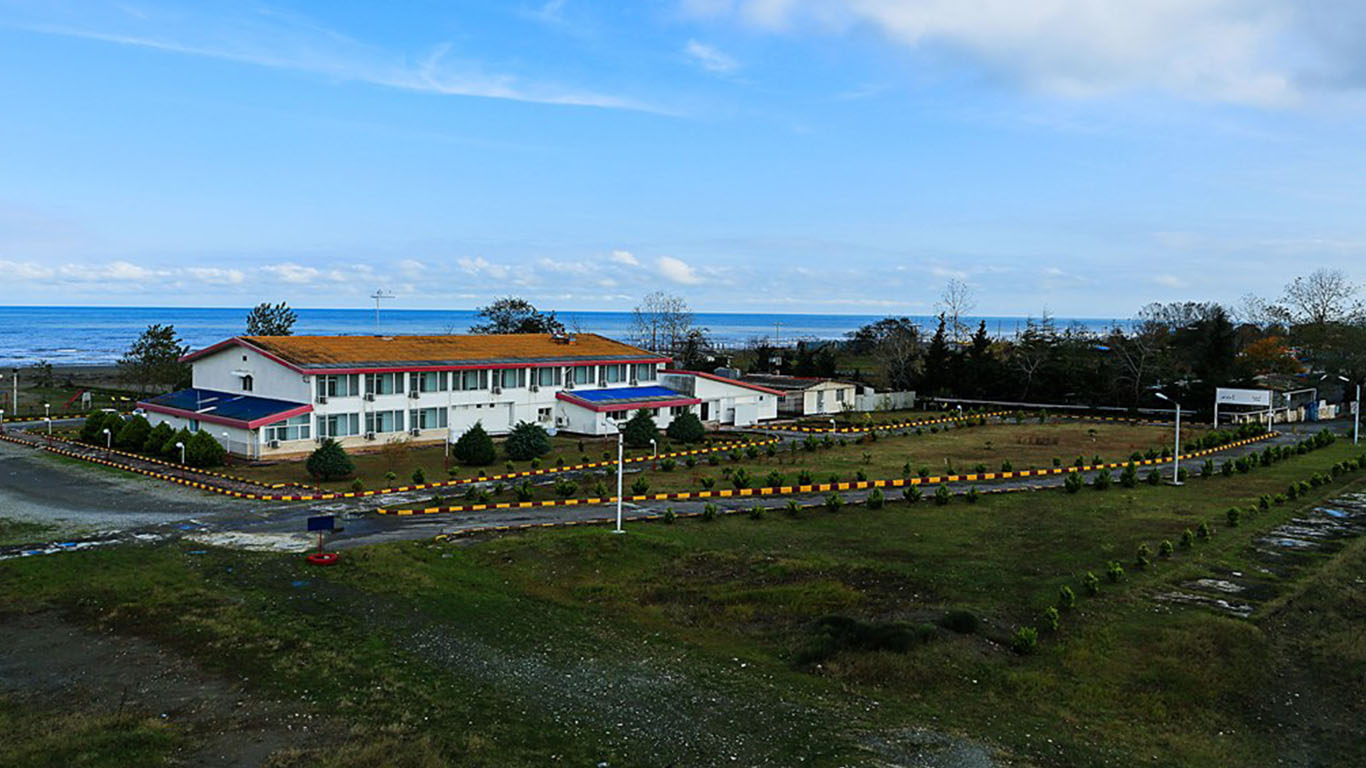Anzali Tourist Hotel
