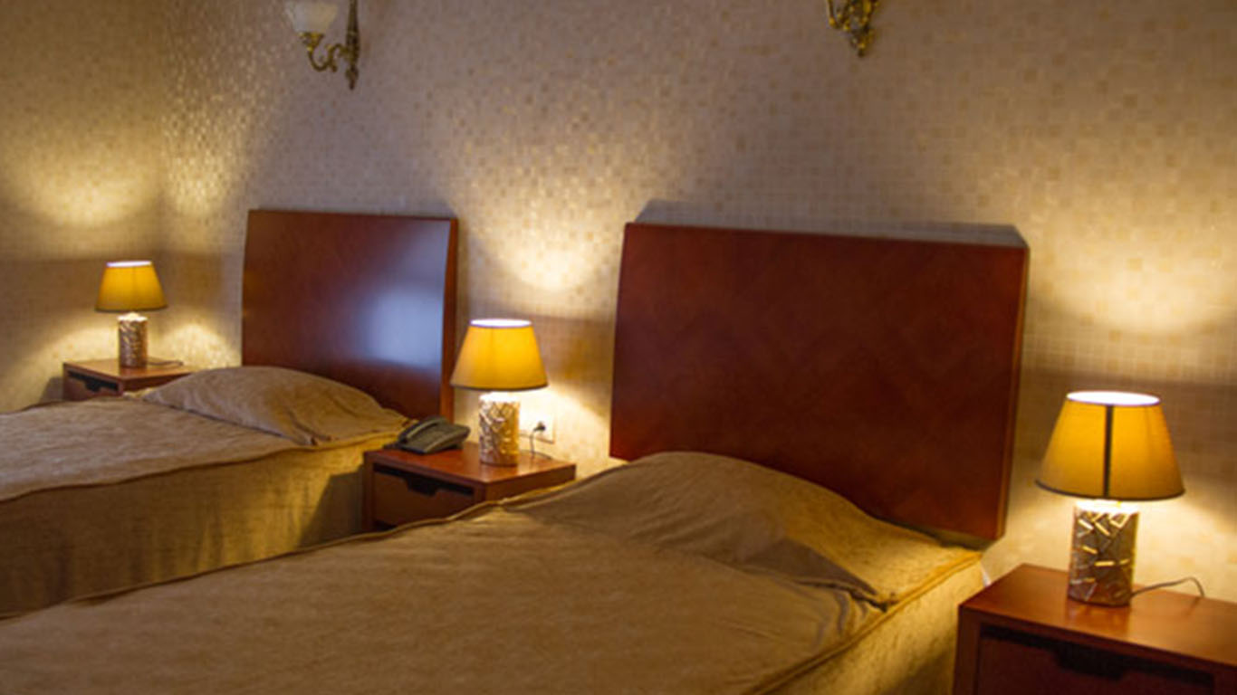 Karvansara Pars Hotel