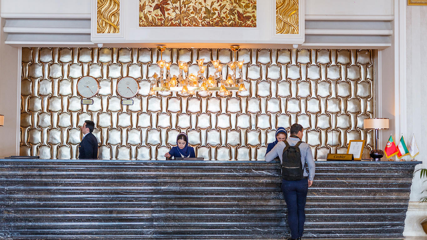 Espinas Palace, Tehran