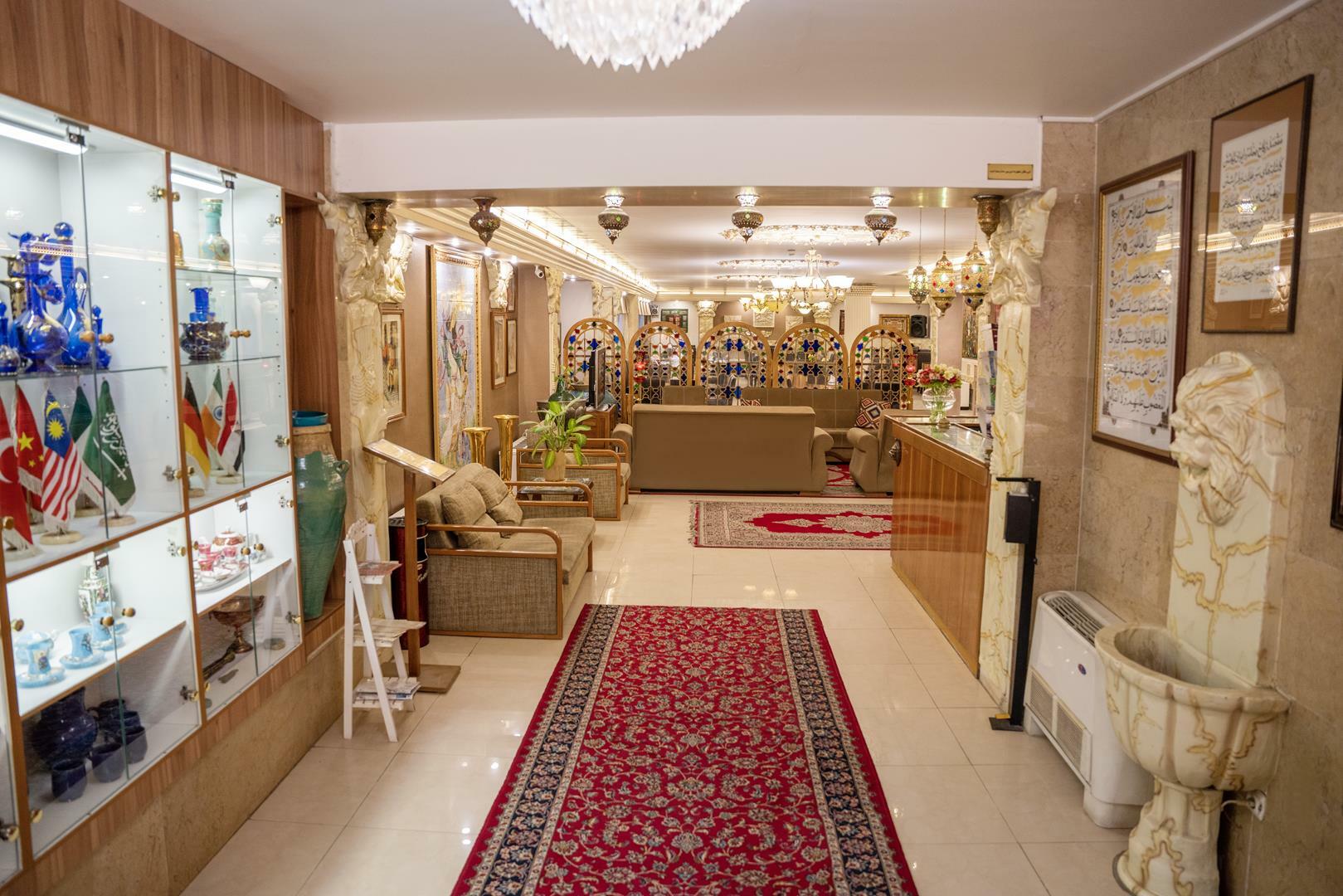Malek, Isfahan