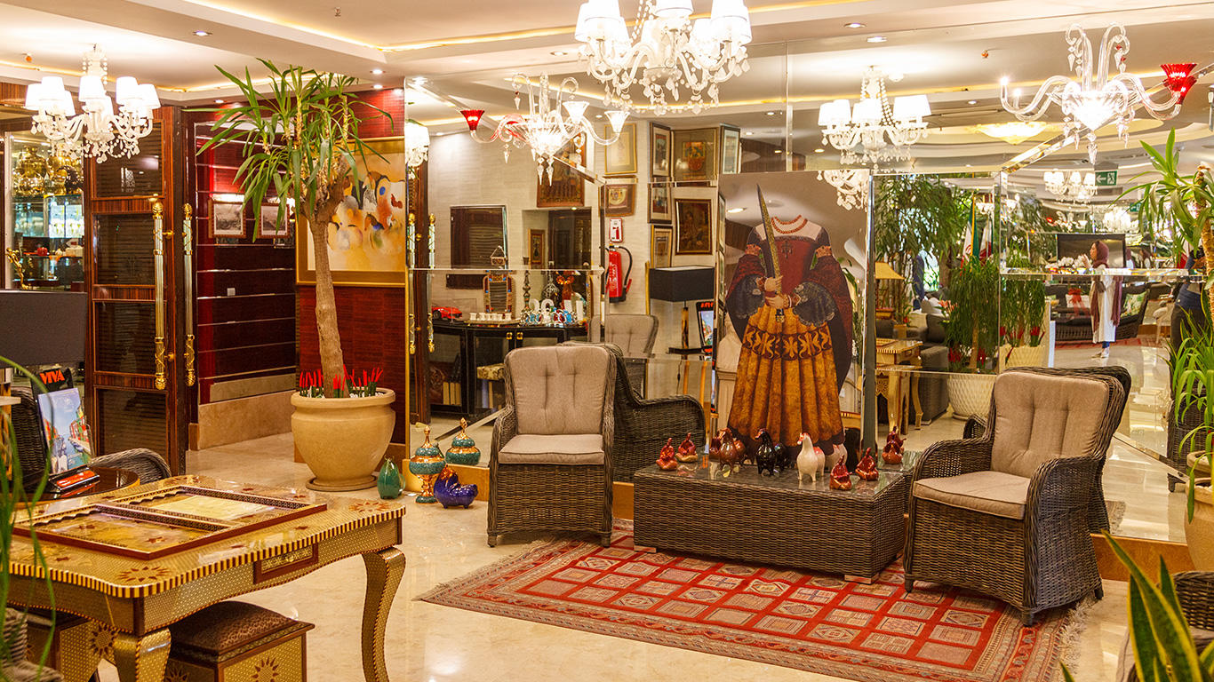 Nilo, Tehran