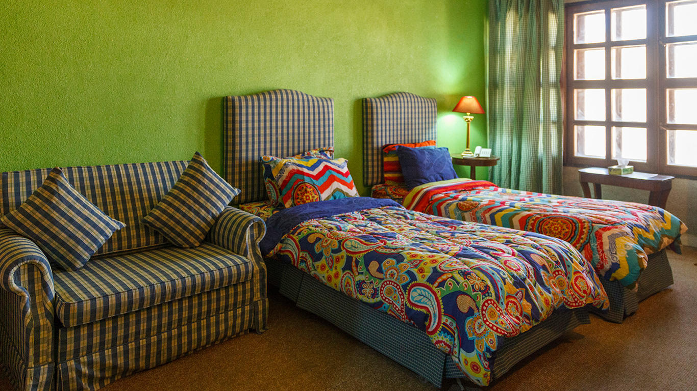 Parsian Tochal Hotel