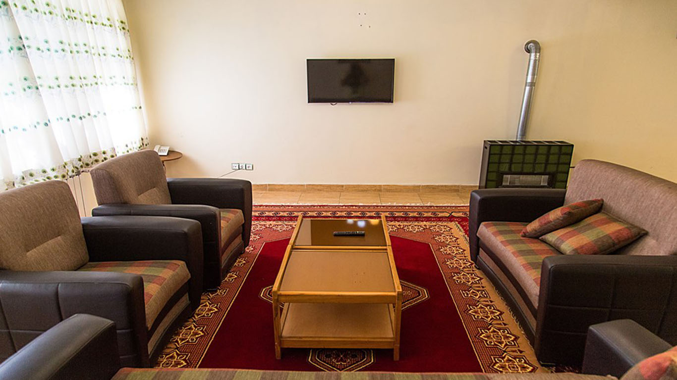 Chalus Tourist Hotel