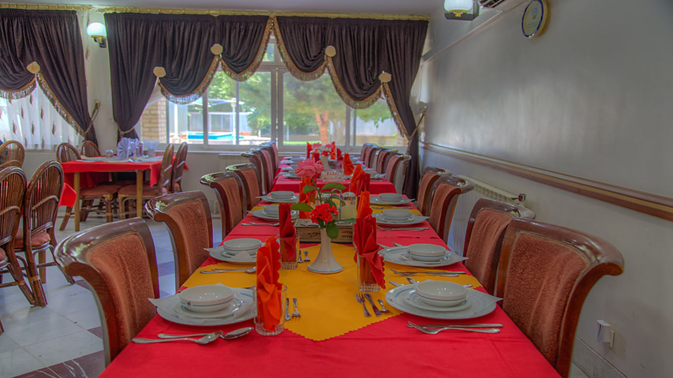 Bastam Tourist Hotel