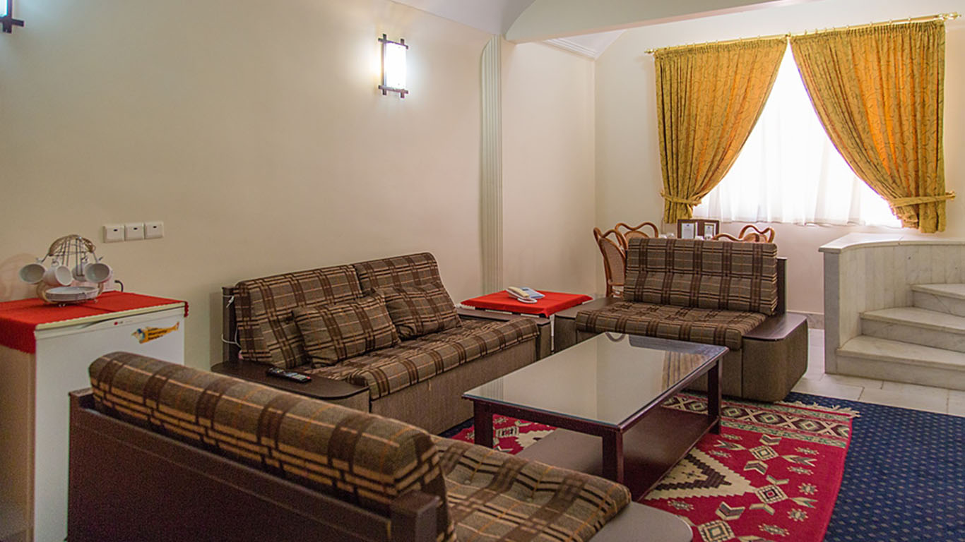 Bastam Tourist Hotel