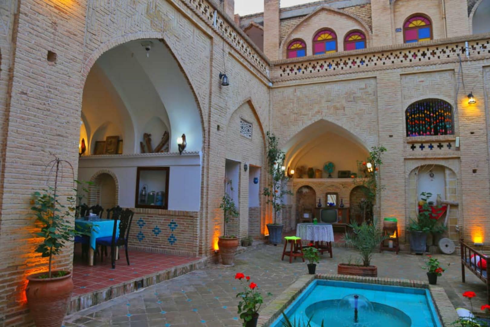 Sarabi Traditional Hotel
