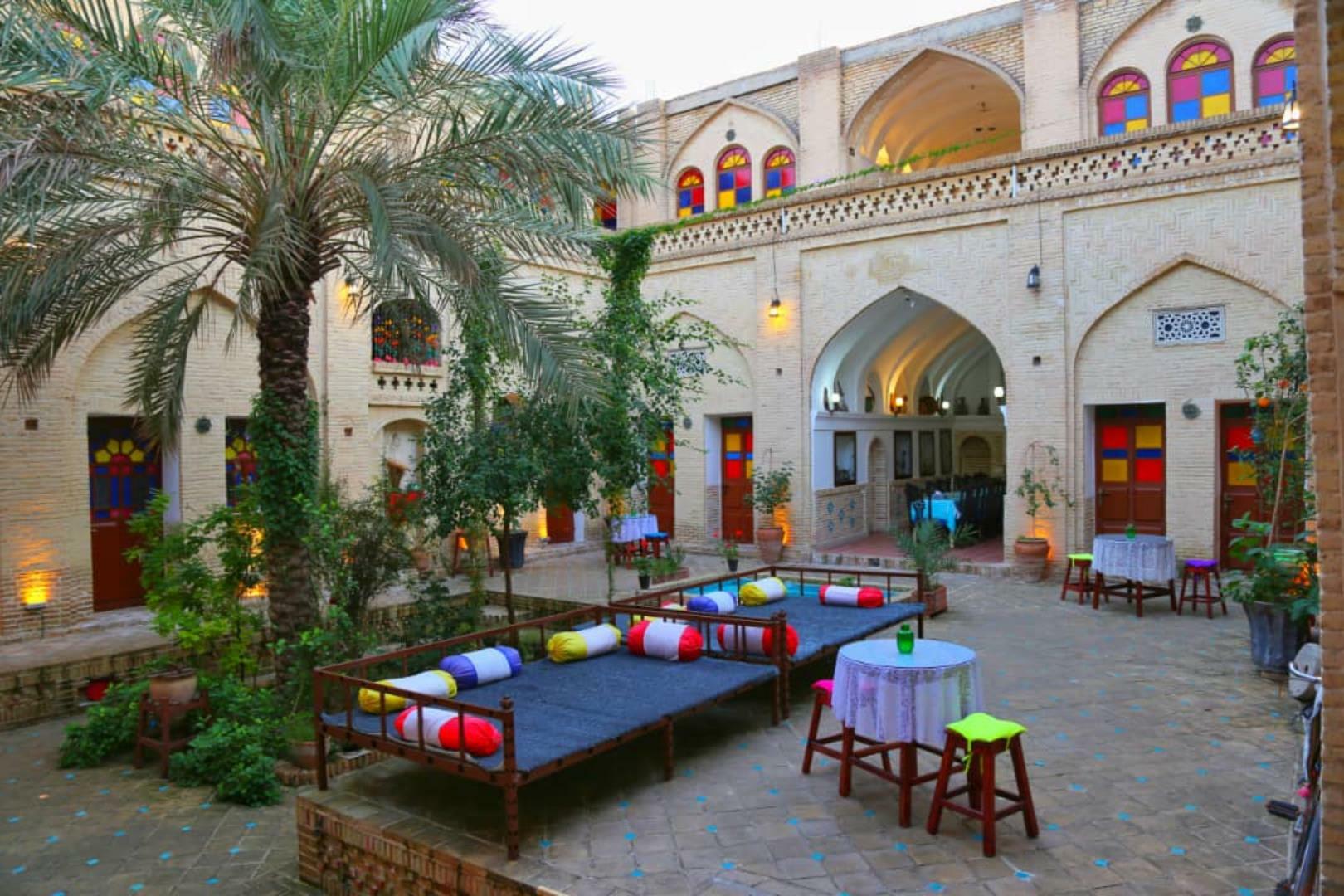 Sarabi Traditional Hotel