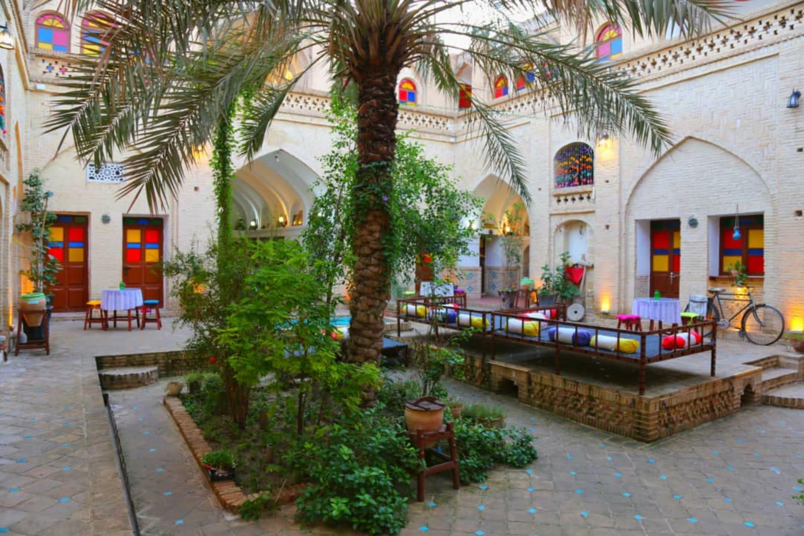 Sarabi Traditional Hotel