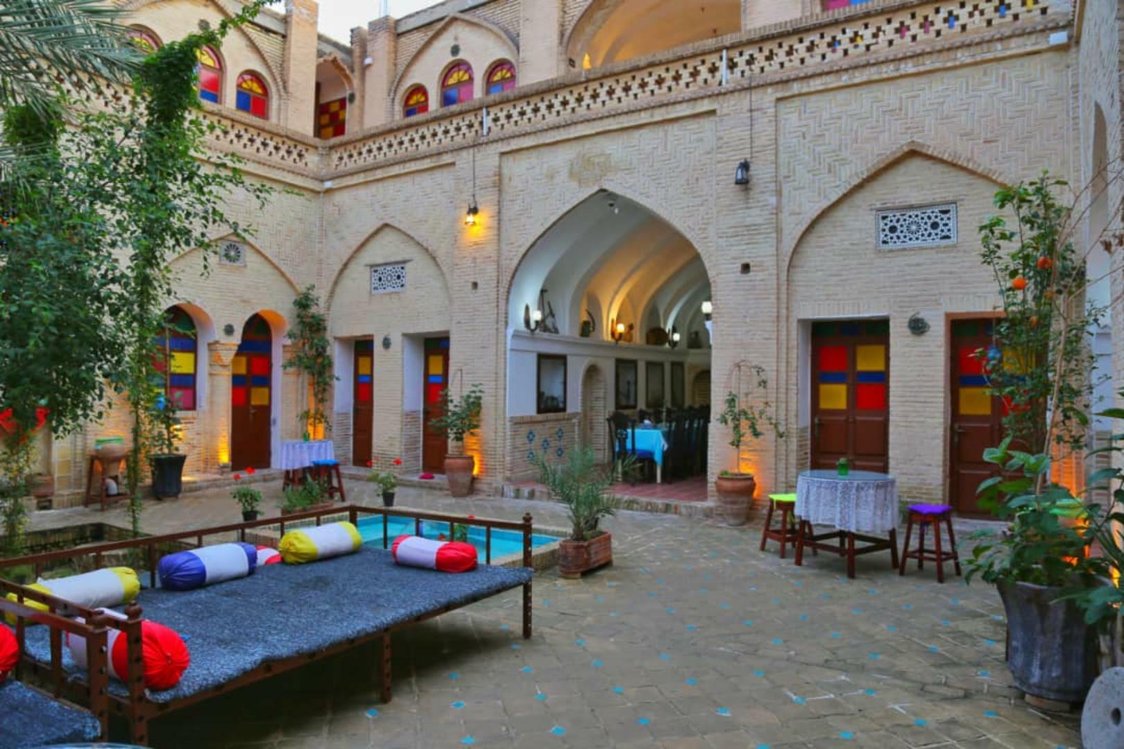 Sarabi Traditional Hotel