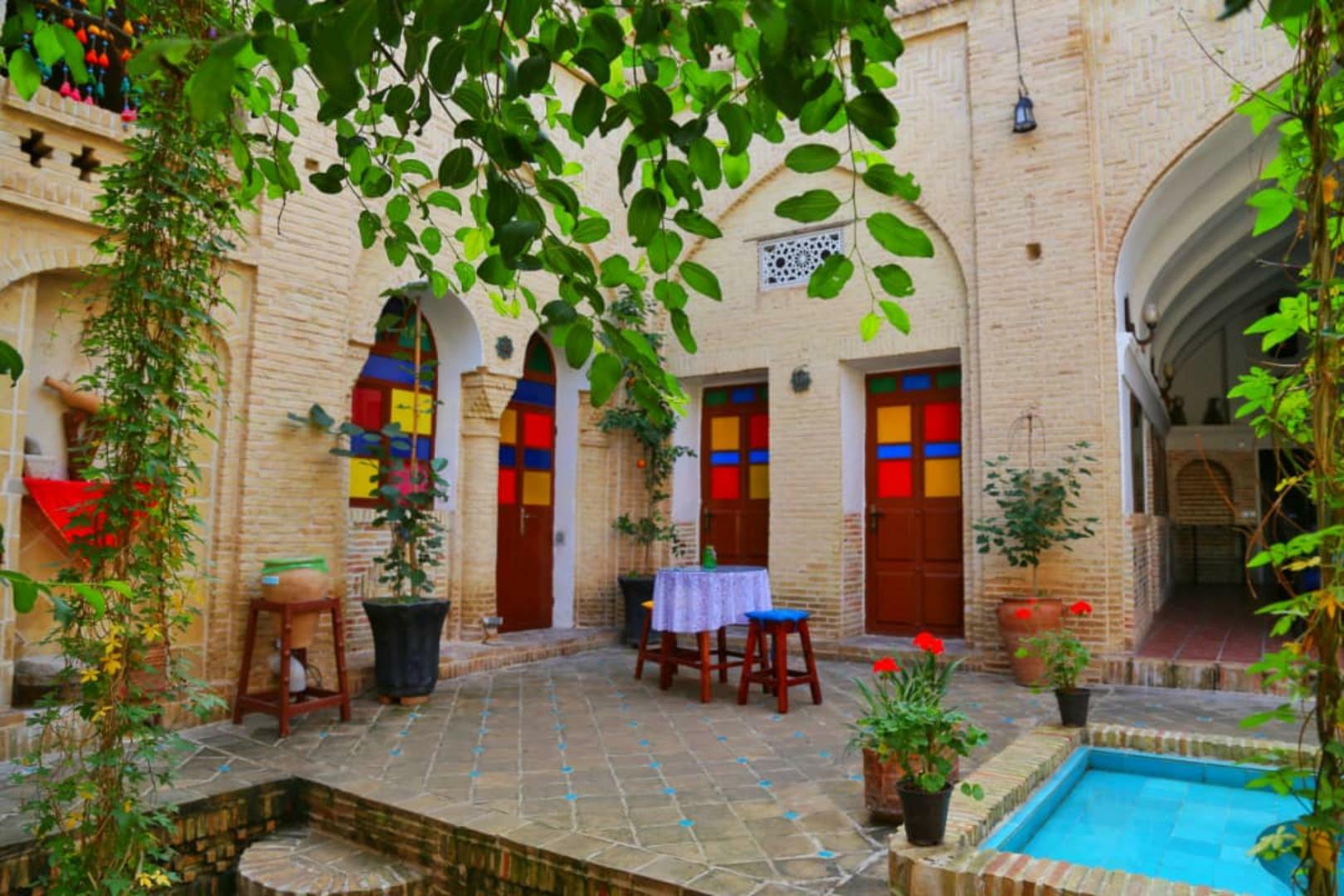 Sarabi Traditional Hotel