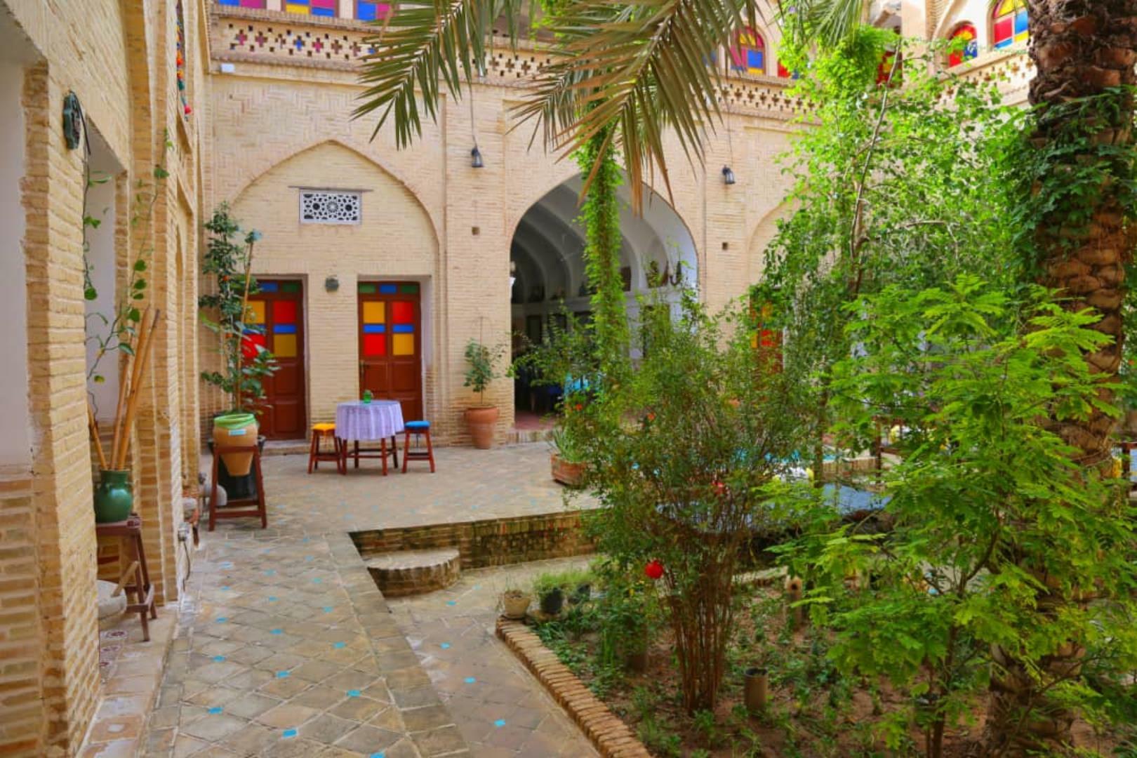 Sarabi Traditional Hotel