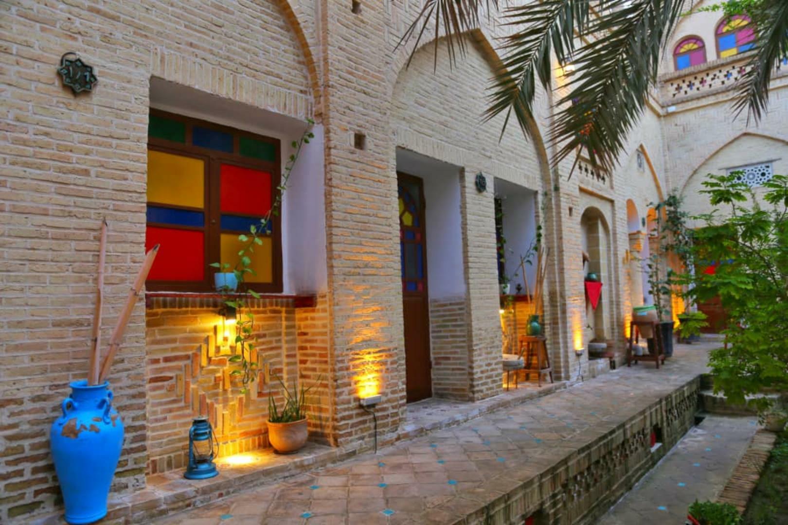 Sarabi Traditional Hotel