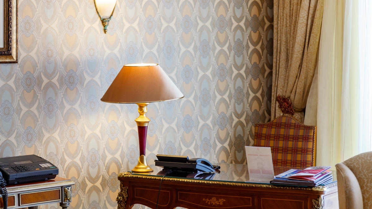 Parsian Esteghlal Hotel