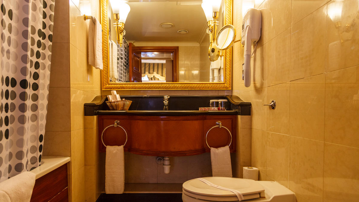 Parsian Esteghlal Hotel