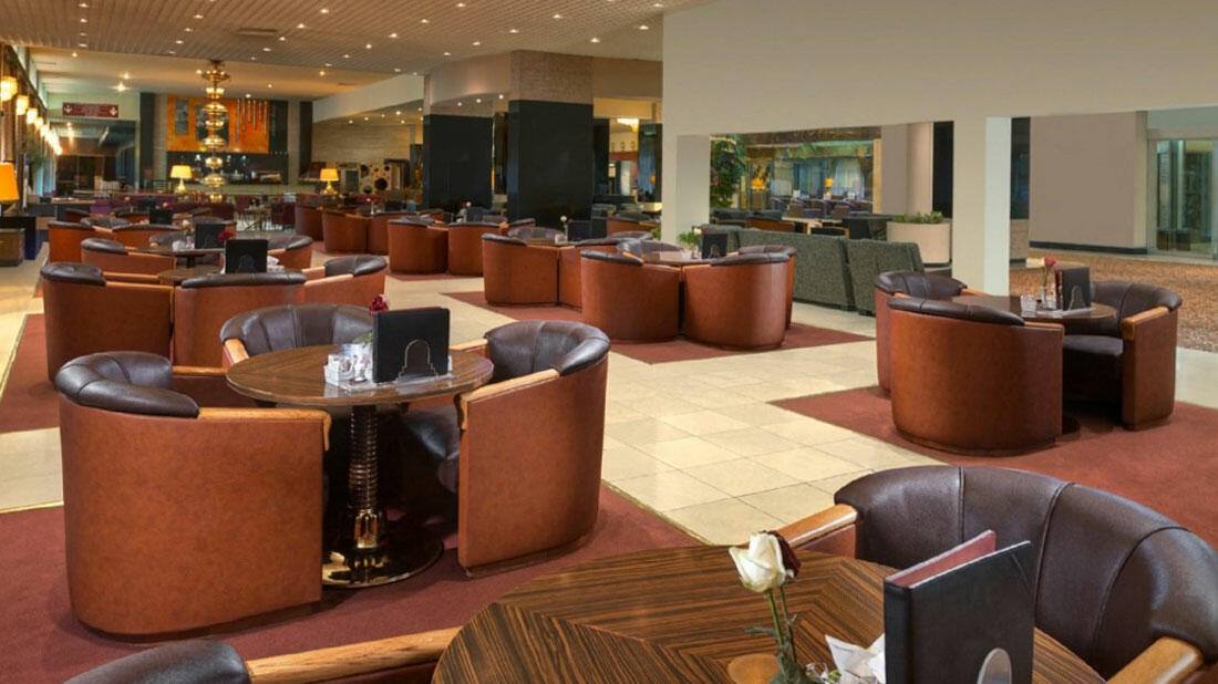 Parsian Esteghlal Hotel