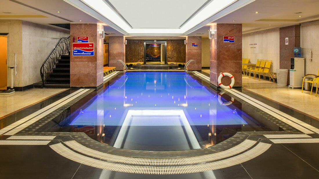 Parsian Esteghlal Hotel