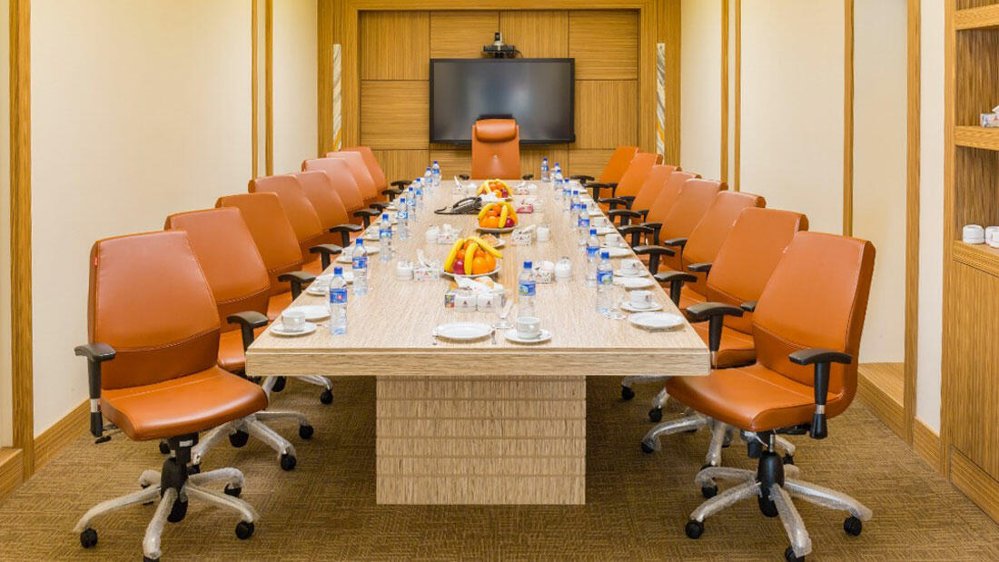 Parsian Esteghlal Hotel