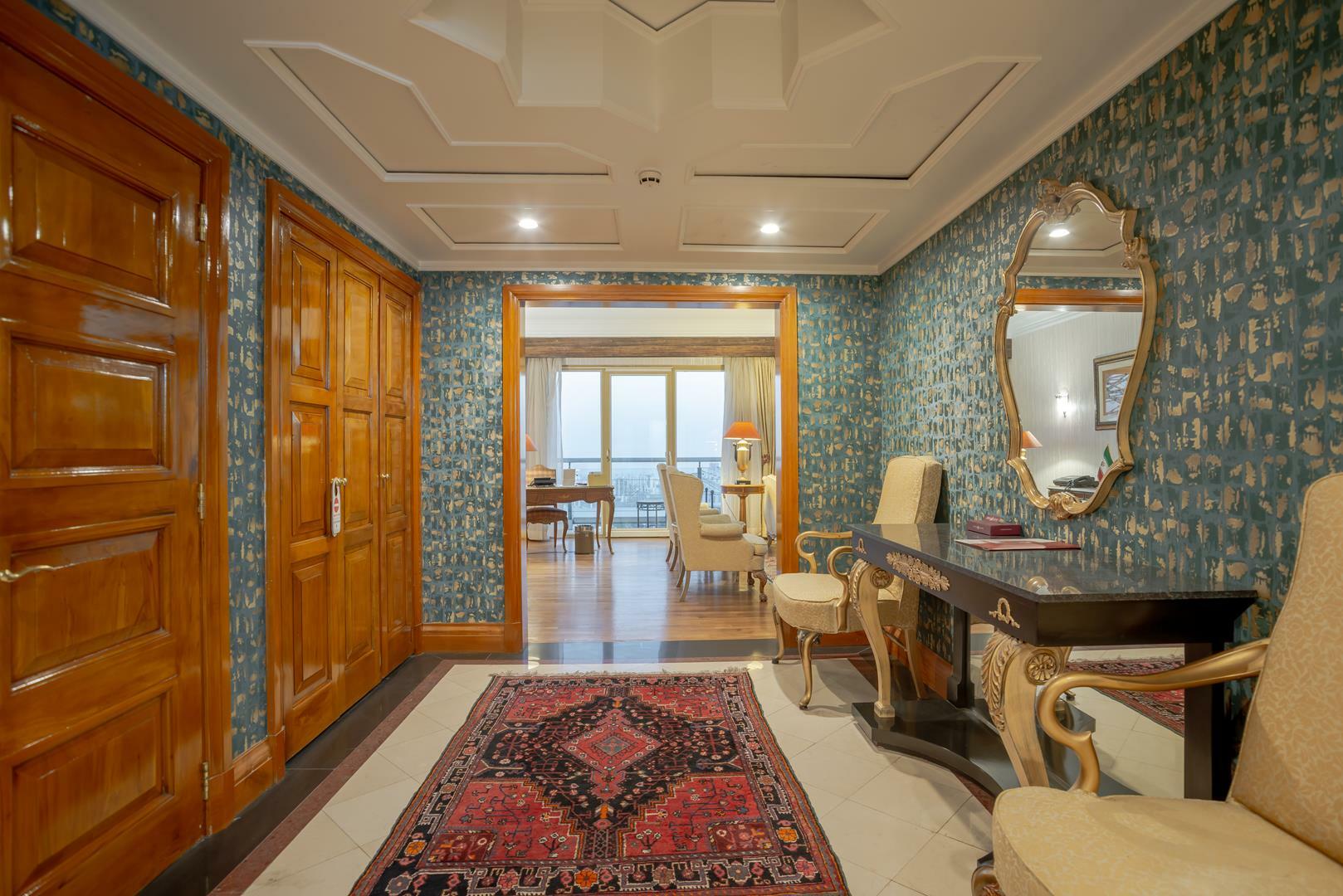 Parsian Esteghlal Hotel