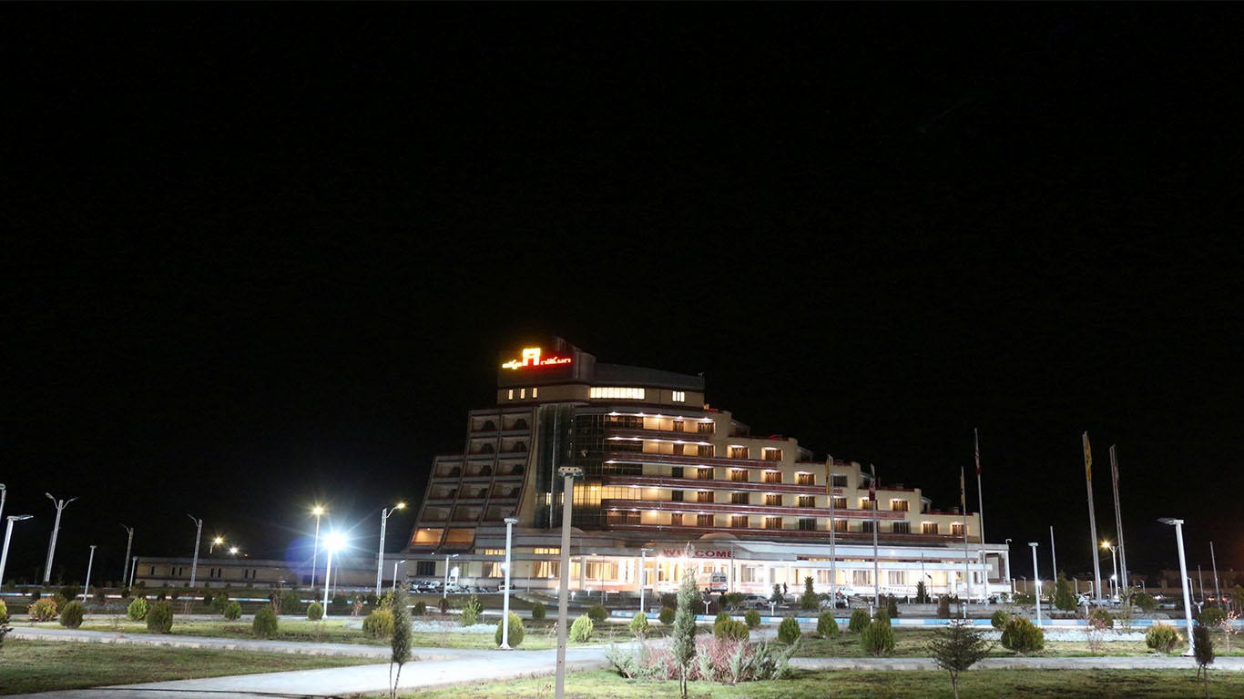 نیکان